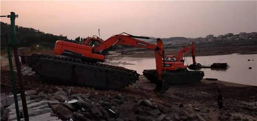 民強水陸兩用挖掘機出租 洪湖市大沙優質推薦商家，助力高效施工